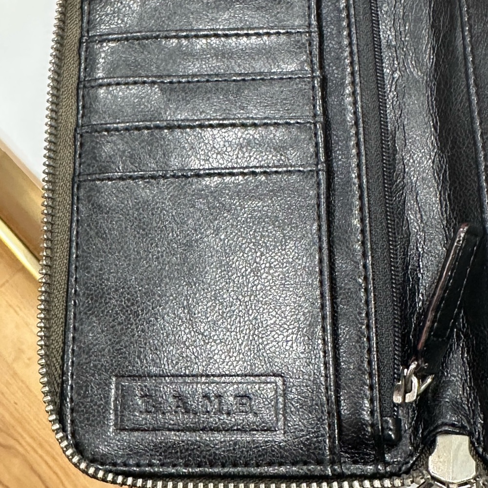 L.A.M.B. Tan wallet with black interior Y2K - Picture 4 of 8